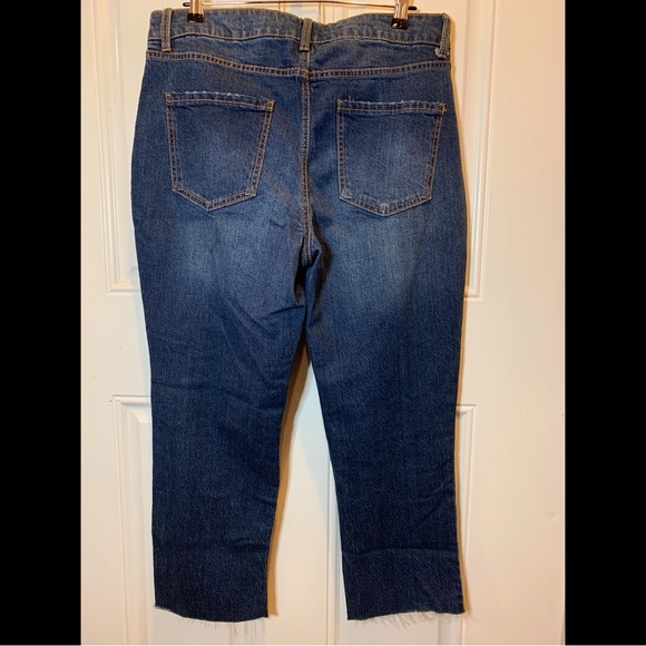 Time and Tru Women's Dark Blue Cropped Jeans Size 12 - Picture 5 of 6